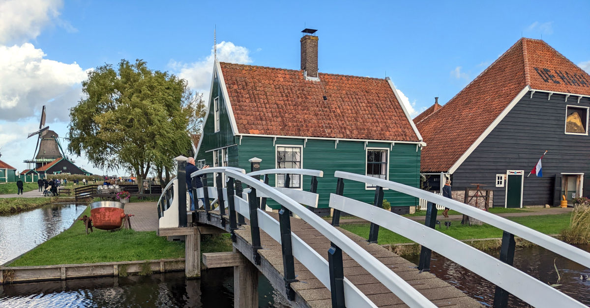 Beyond Amsterdam: Muiden & Zaanse Schans